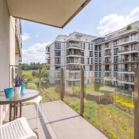 Cozy Near The Wisla River With Balcony By Renters Apartment