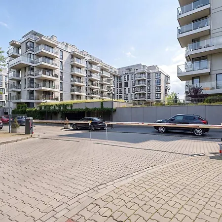 Cozy Near The Wisla River With Balcony By Renters *